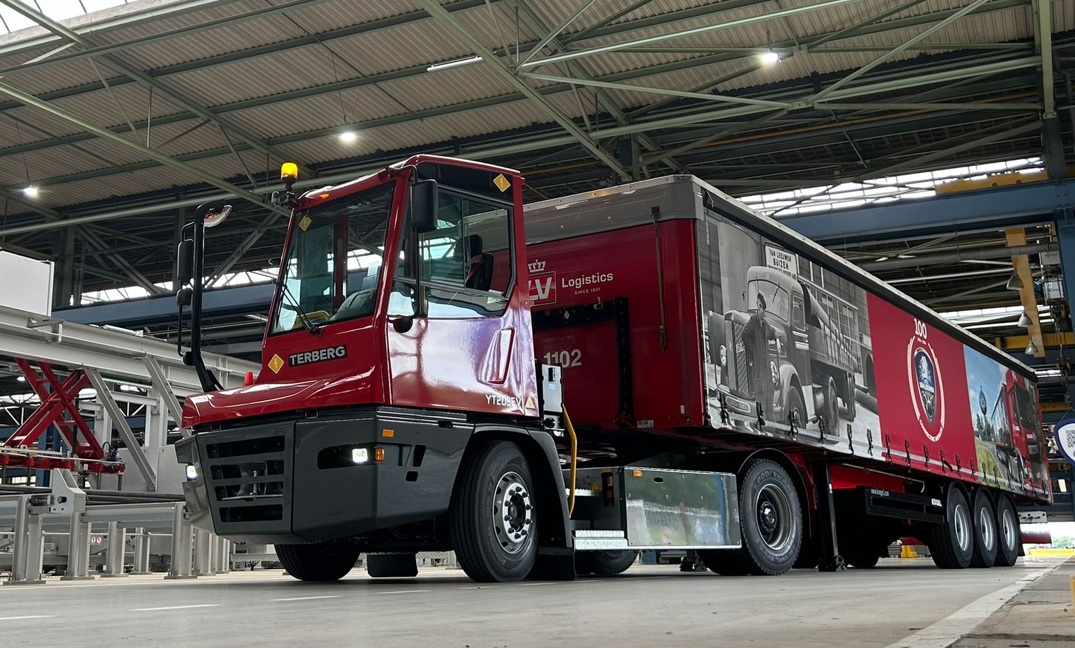 Van Leeuwen Pipe and Tube Group very pleased with electric Terberg yard tractor